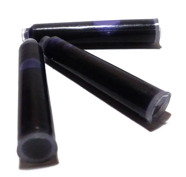 Cartuchos cortos de tinta para pluma.