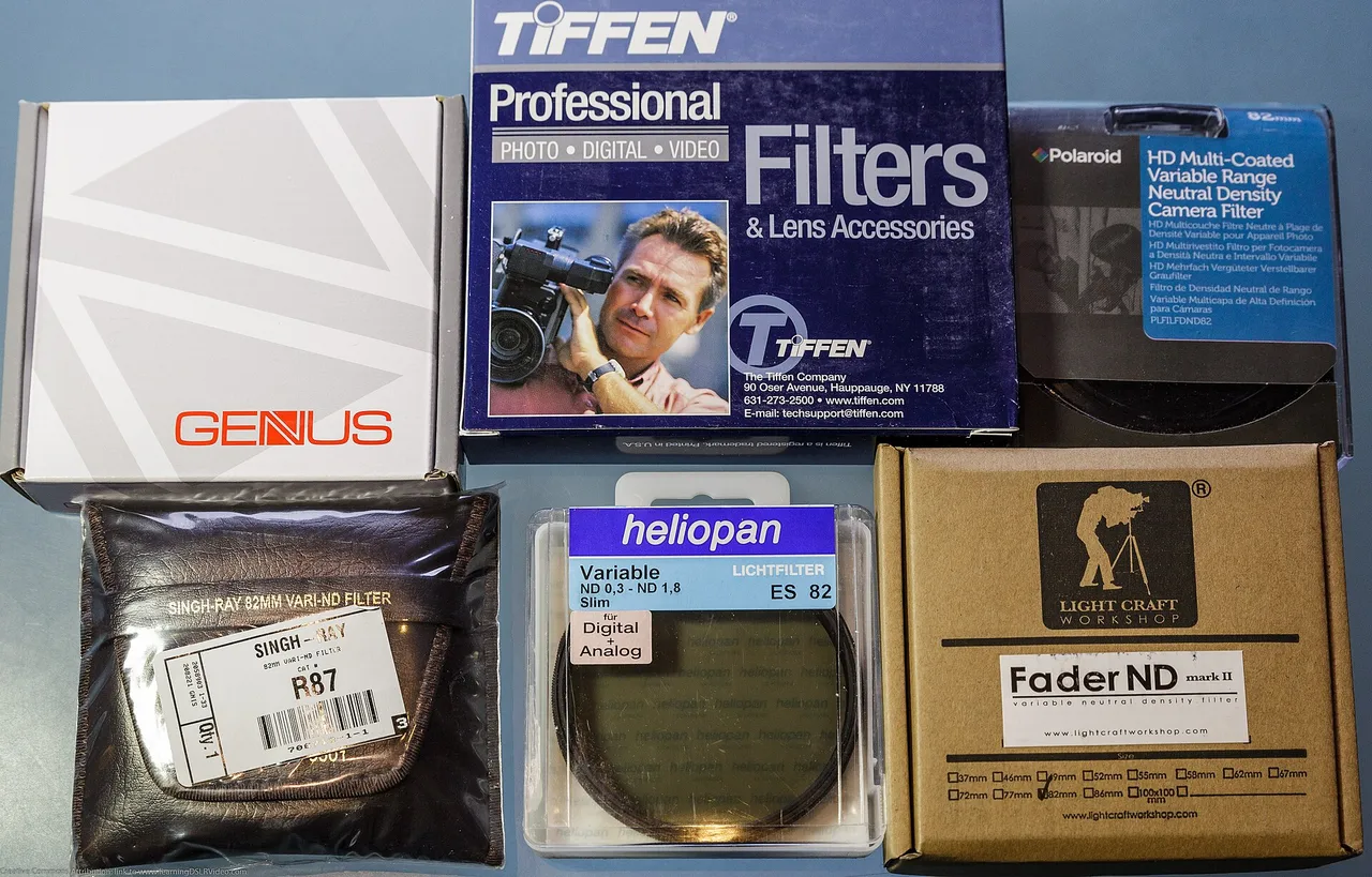 Filtros ND de varias marcas preparados para una comparación.