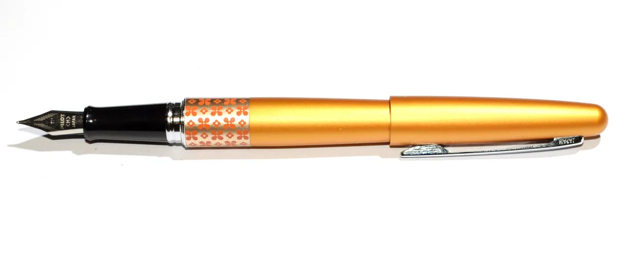 Stylo-plume Pilot MR Retro Pop orange, ouvert