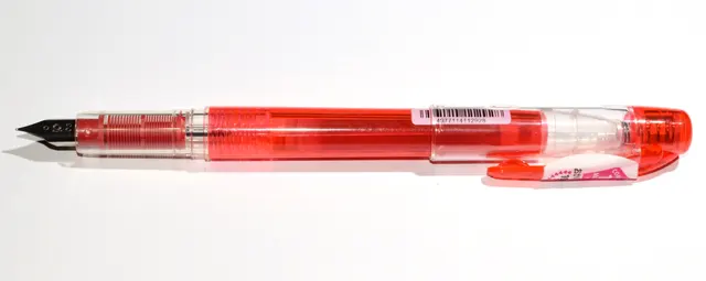 Platinum Preppy 03 rouge avec sa plume découverte