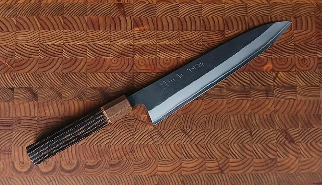 Gyuto Nihei en Shirogami 2 avec habillage inoxydable