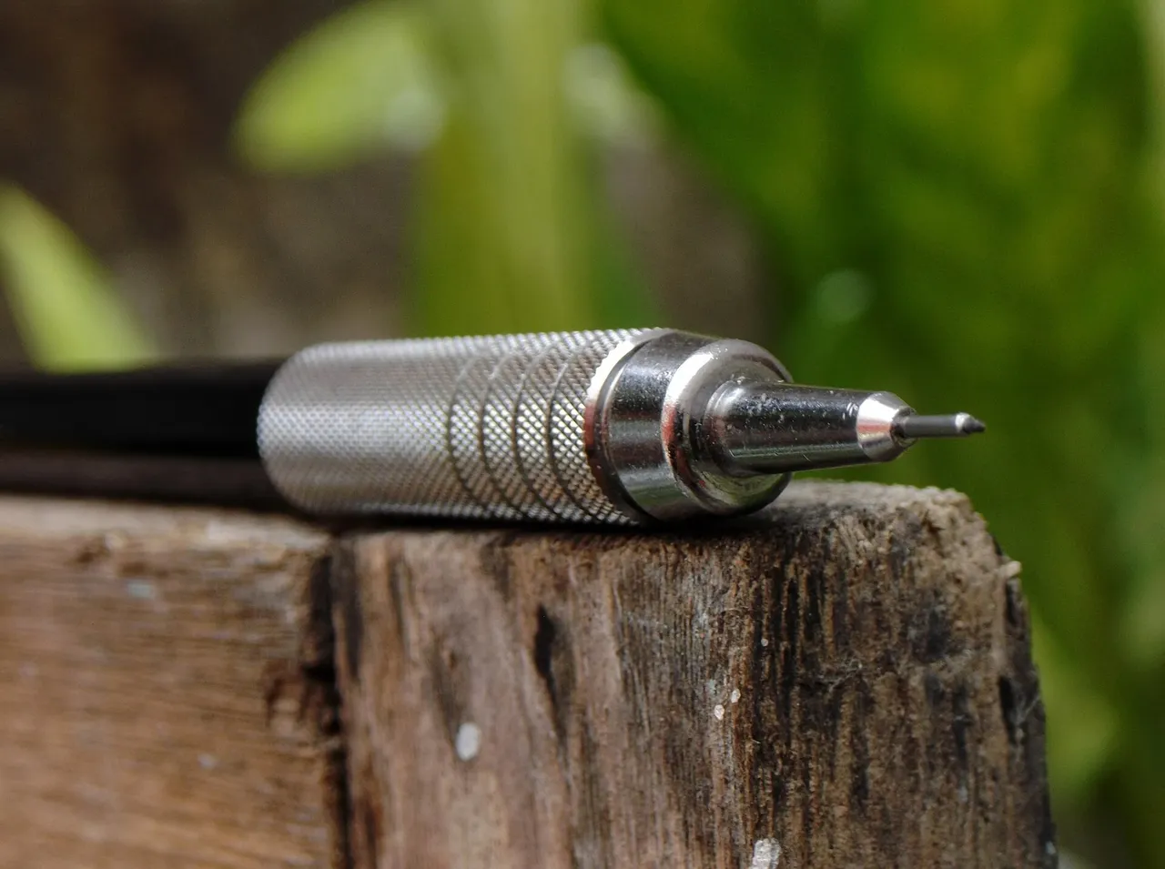 Impugnatura e punta di un Pentel GraphGear 500