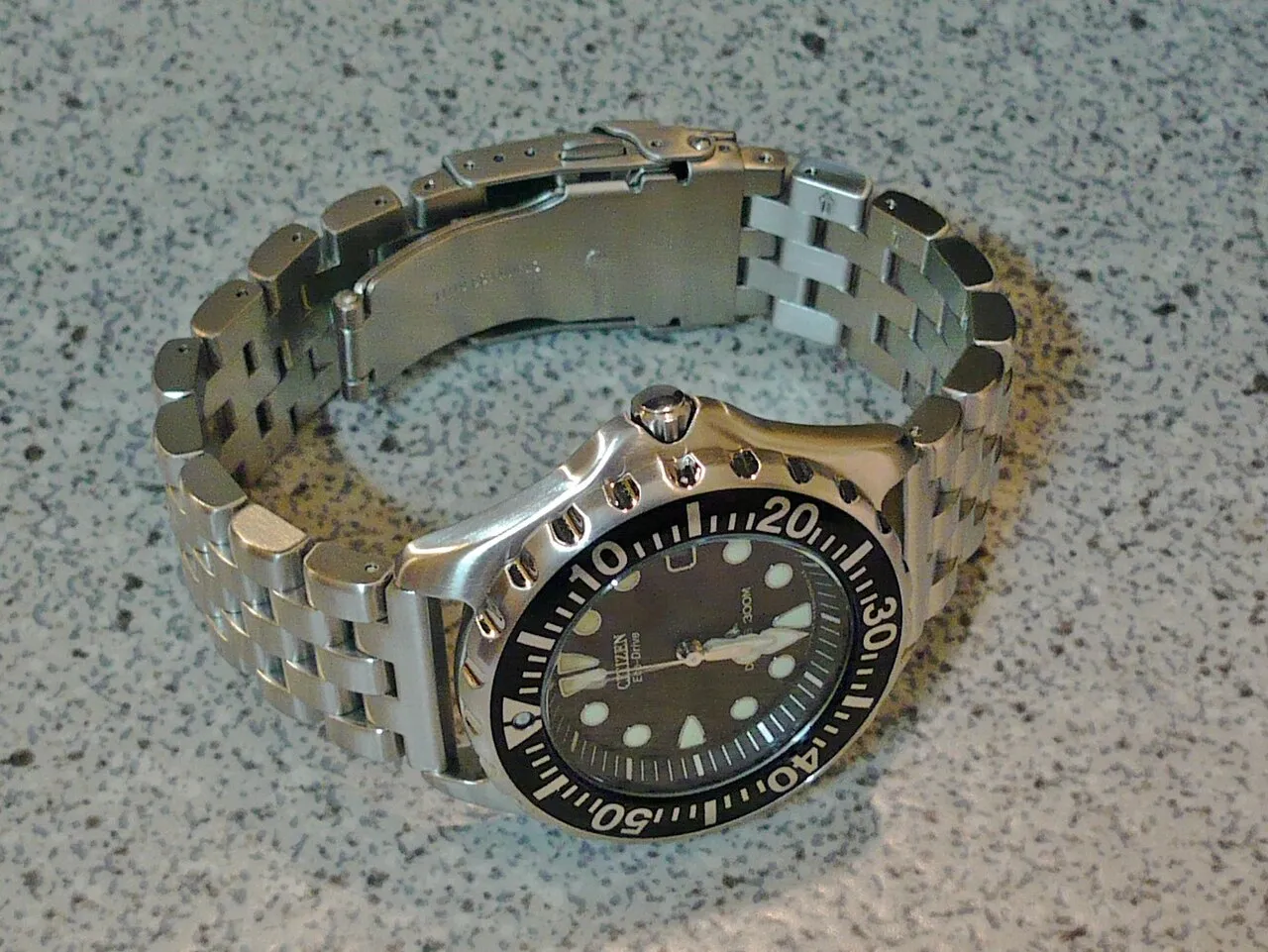 Citizen BN0000-04H – BN0000-04H snett framifrån med Watchadoo-länk från eftermarknaden.
