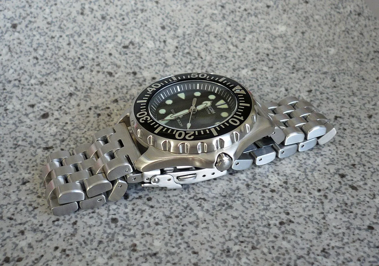 Citizen BN0000-04H – BN0000-04H från sidan med Watchadoo-länk från eftermarknaden.