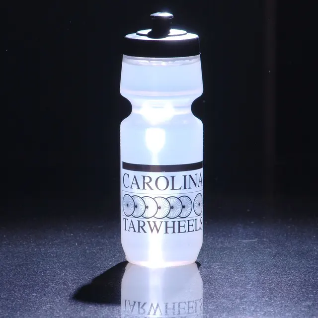 Wiederverwendbare Sport-Trinkflasche mit ausziehbarem Trinkverschluss