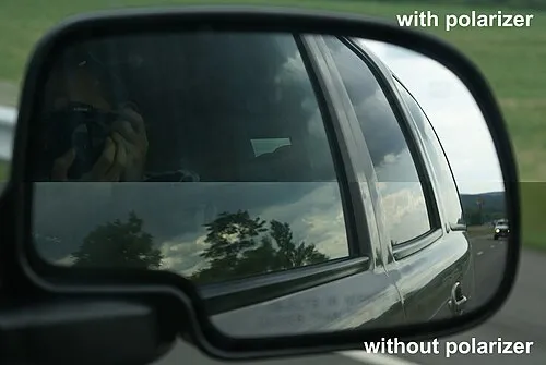 Autoscheibe im Vergleich mit und ohne Polfilter